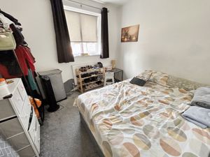 Bedroom- click for photo gallery